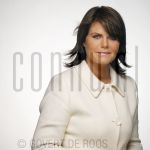 16-12-2004 Pauline Ruiter at studio in Amsterdam, by order of  Pour Vous Magazine. 

[keywords]Posed, Half Length, Eyecontact, Smiling[/keywords]